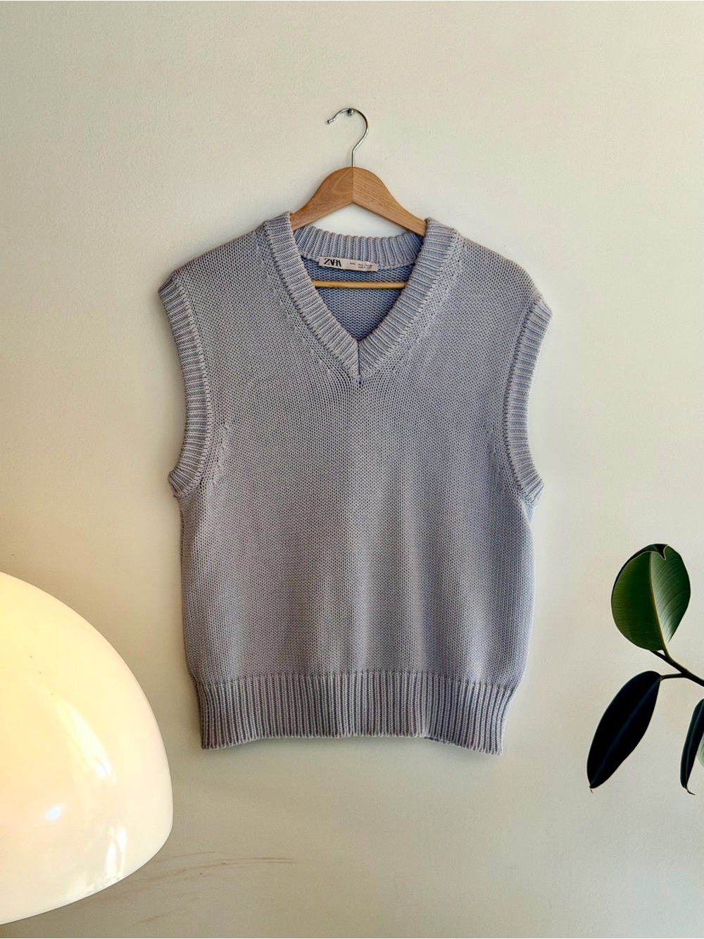 Zara Light Gray V-Neck Knit Sweater Vest